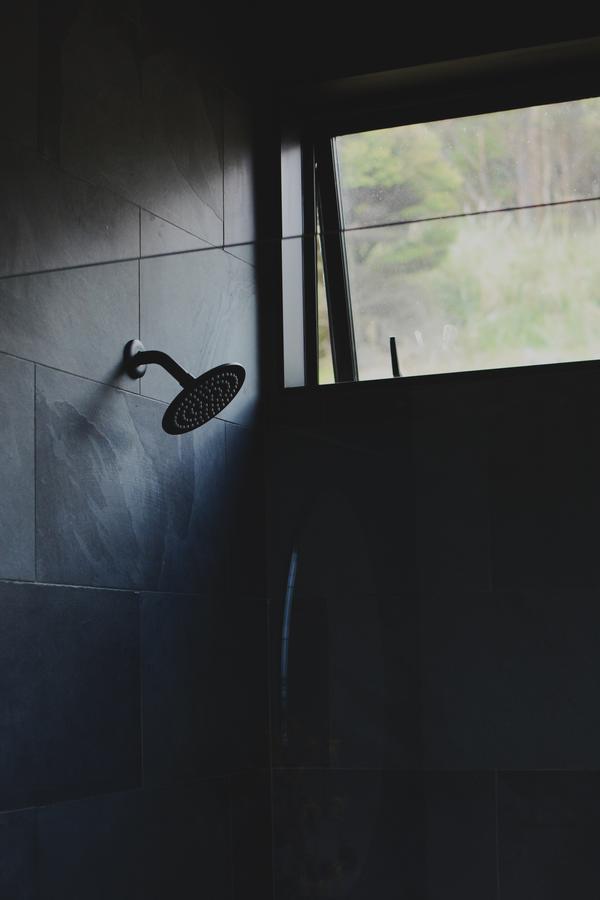 The Huts Bed & Breakfast อาฮิพารา ภายนอก รูปภาพ